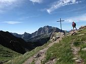 05 Croce del Passo con Arera da sfondo